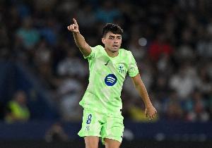 海星体育官网-每体：巴萨受规则限制前2轮无法穿新球衣，皇马混搭做法达到要求